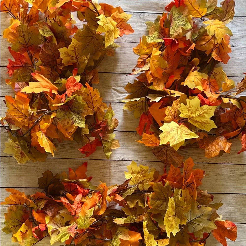 Autumn Leaf Garland (3 Strands)